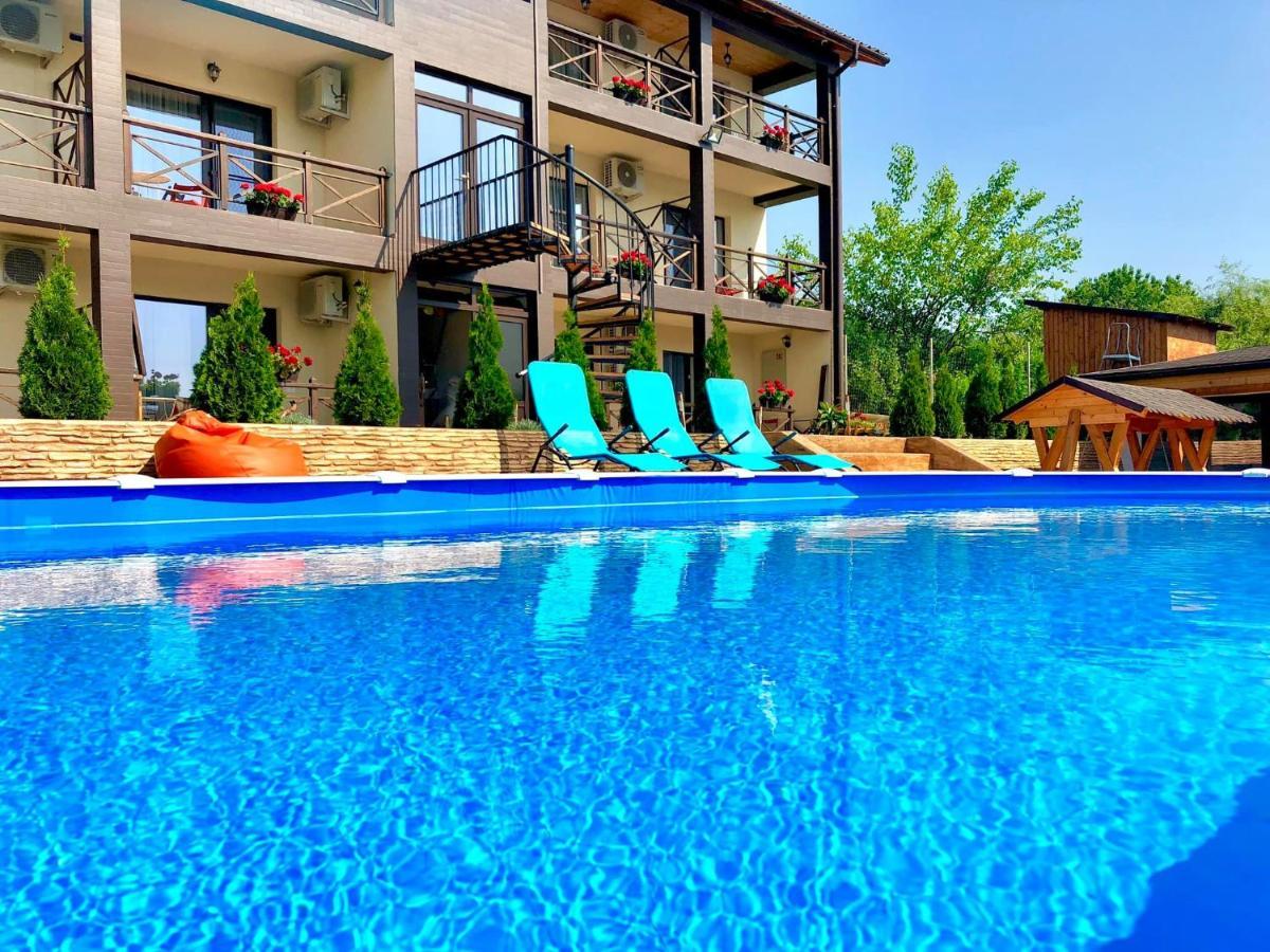Hotel Mustaciosul Dunarii Ieşelniţa Esterno foto