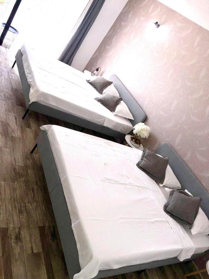 Hotel Mustaciosul Dunarii Ieşelniţa Esterno foto