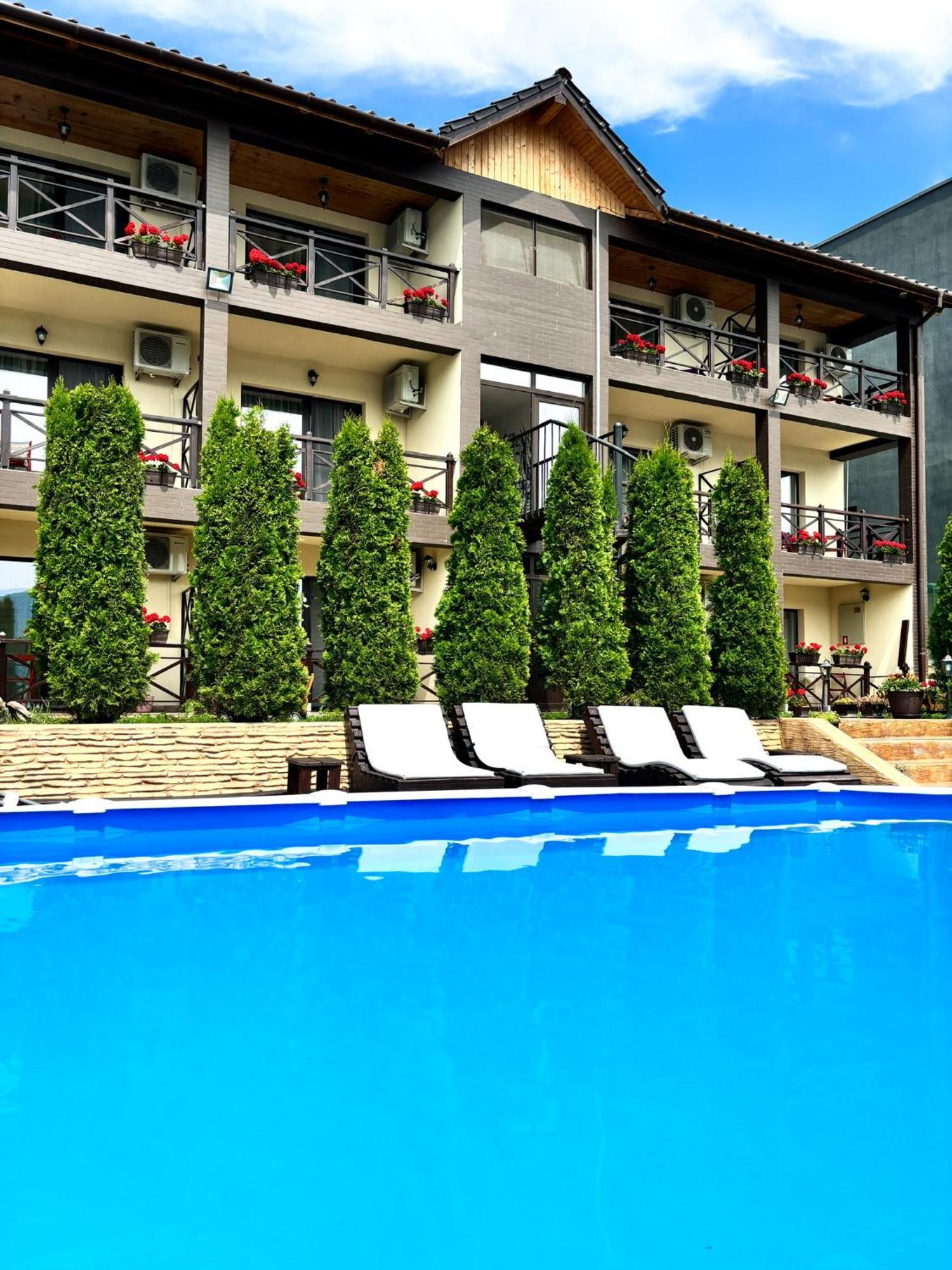Hotel Mustaciosul Dunarii Ieşelniţa Esterno foto