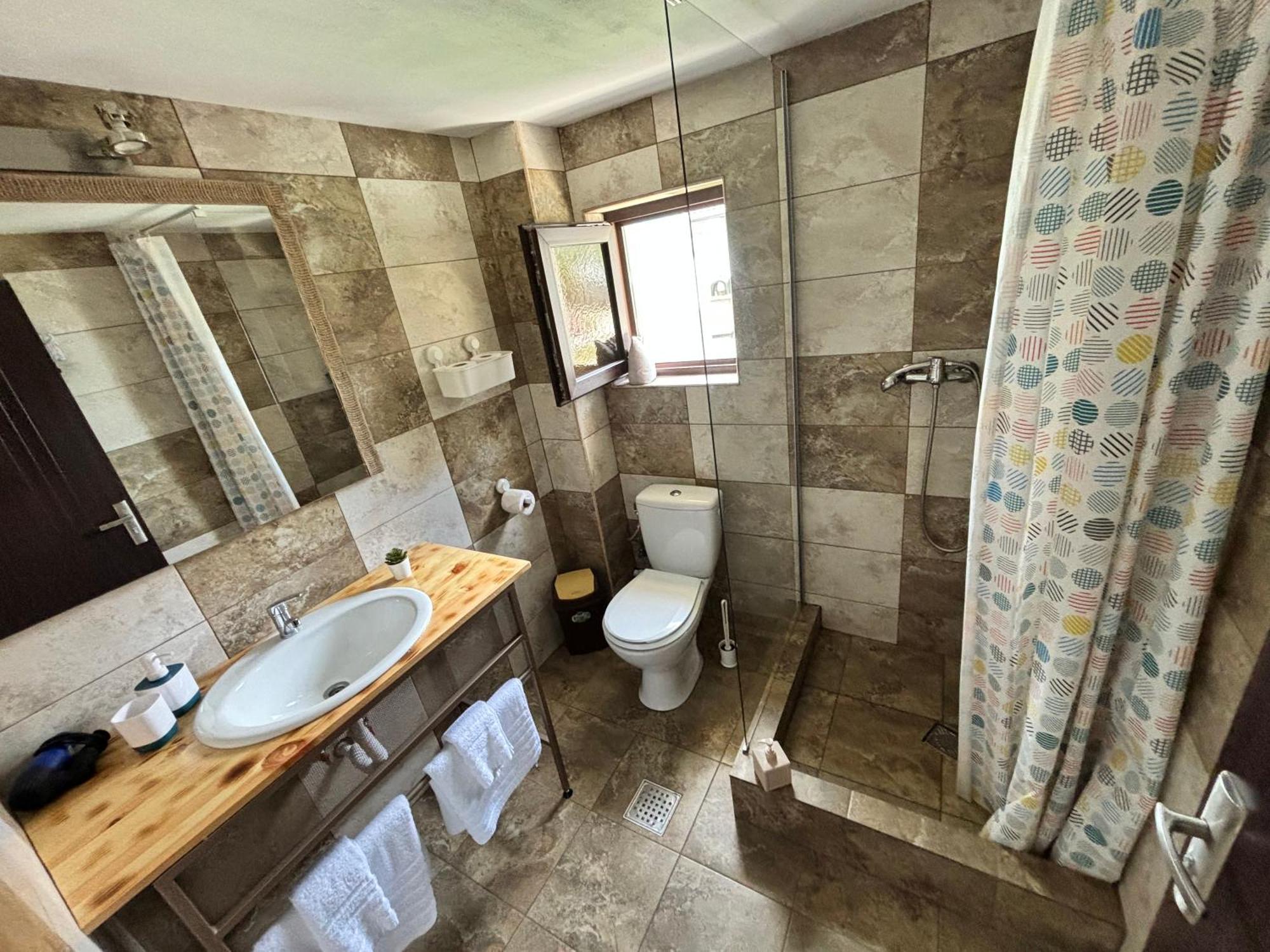 Hotel Mustaciosul Dunarii Ieşelniţa Esterno foto
