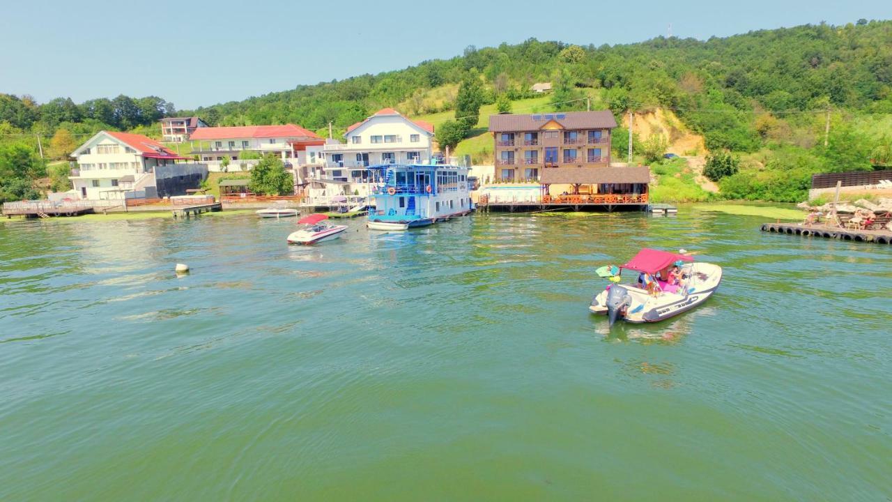 Hotel Mustaciosul Dunarii Ieşelniţa Esterno foto