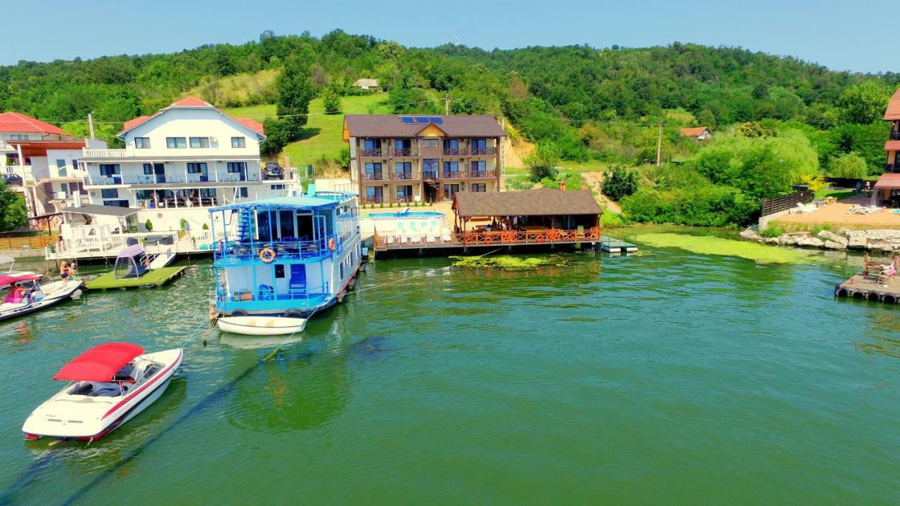 Hotel Mustaciosul Dunarii Ieşelniţa Esterno foto