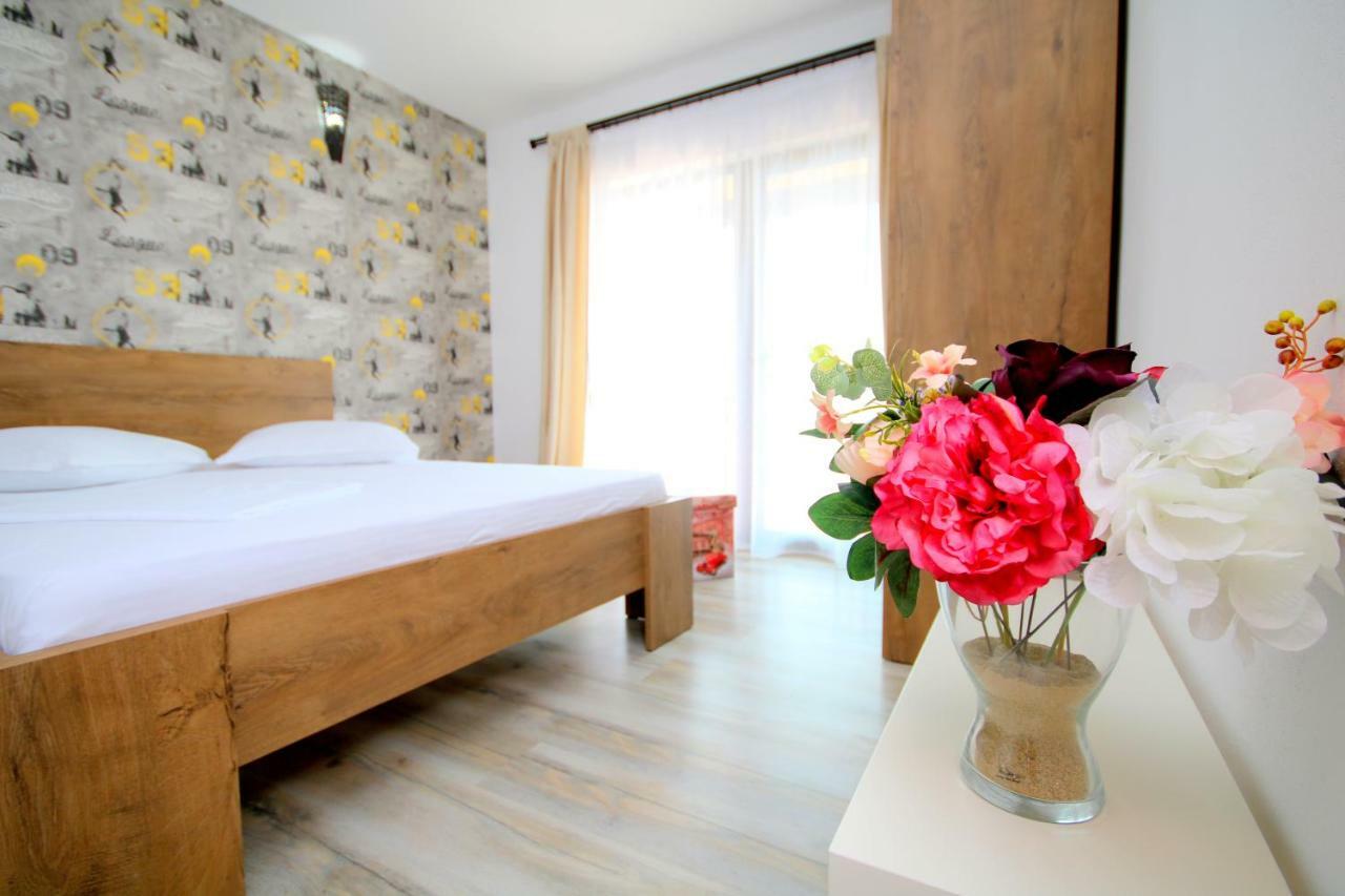 Hotel Mustaciosul Dunarii Ieşelniţa Esterno foto